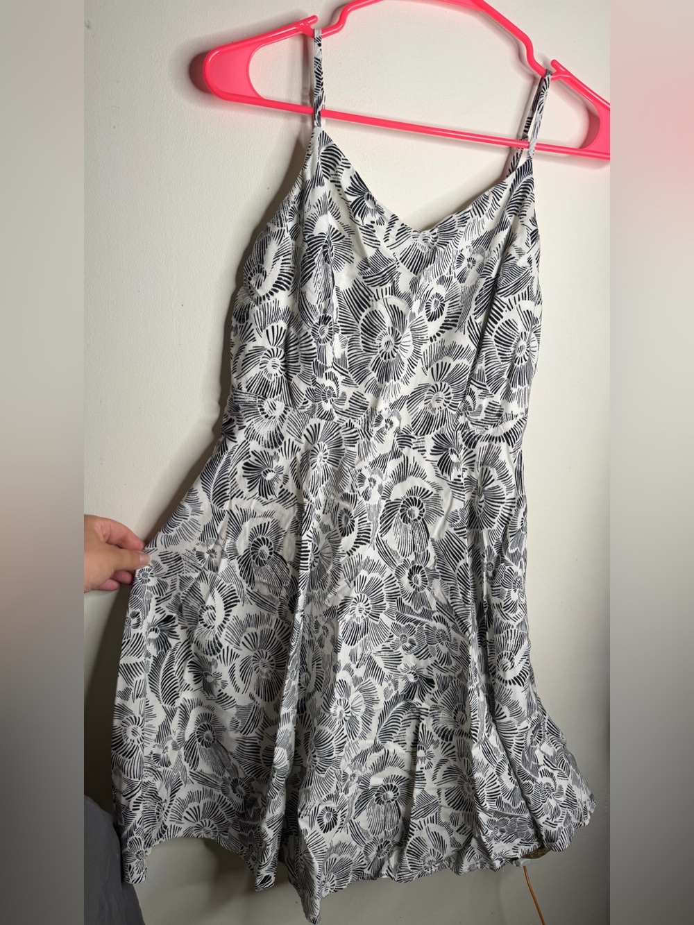 Old Navy Black and White Floral Spaghetti Strap Mini Dress